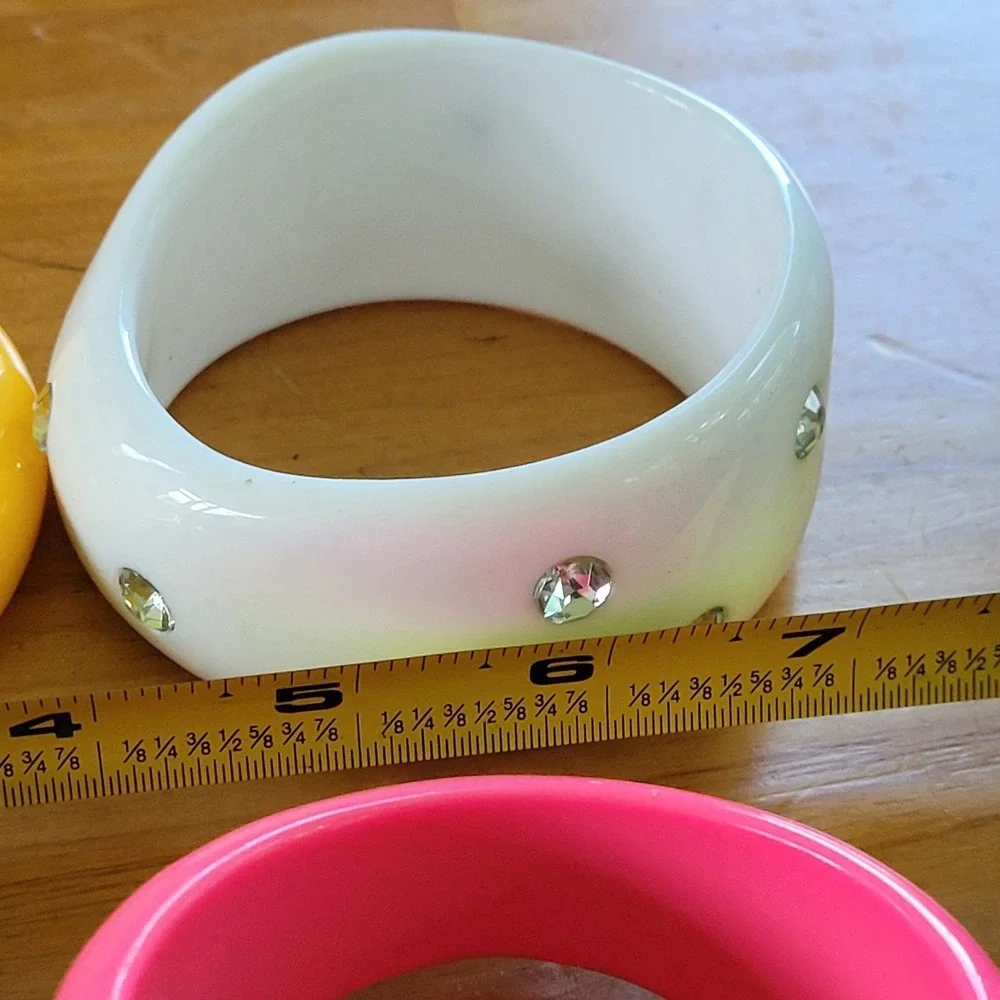 4 Resin Acrylic Bangle Bracelets Stack Pink White Rhinestone Yellow